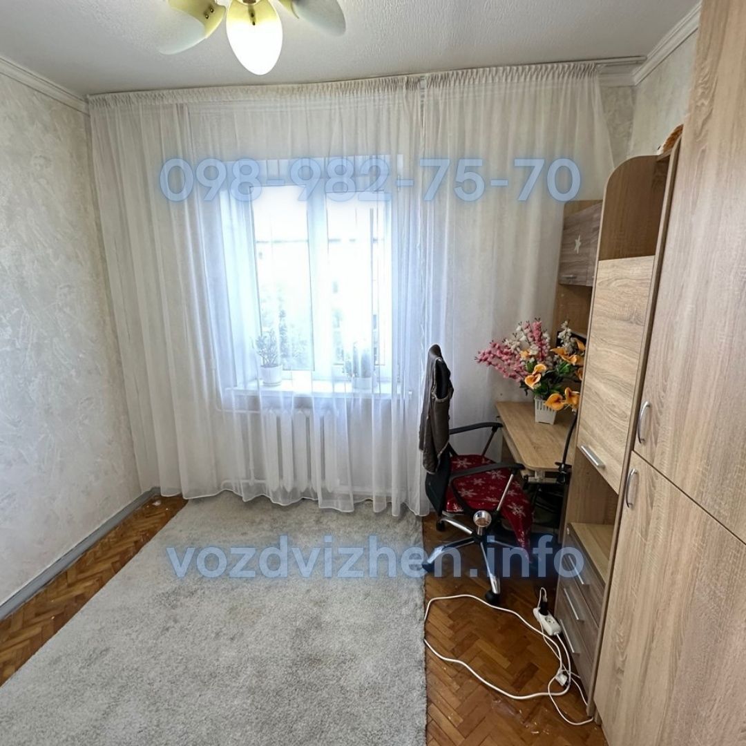 Продаж 1-кімнатної квартири 32 м², Бориспільська вул., 3А