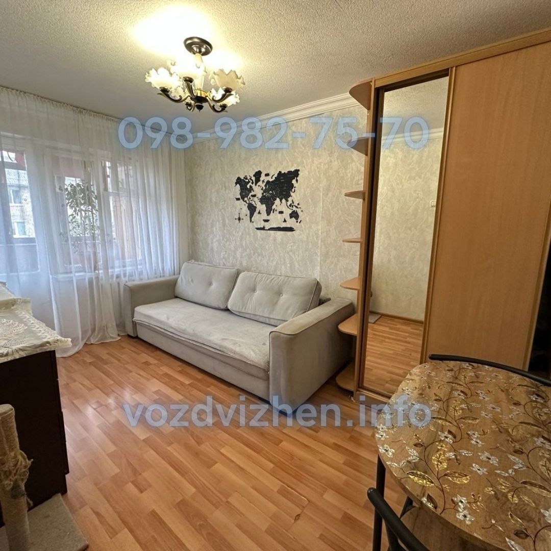 Продаж 1-кімнатної квартири 32 м², Бориспільська вул., 3А