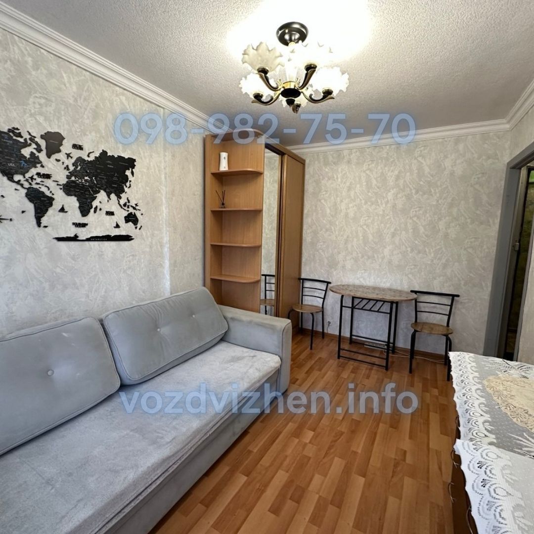 Продаж 1-кімнатної квартири 32 м², Бориспільська вул., 3А