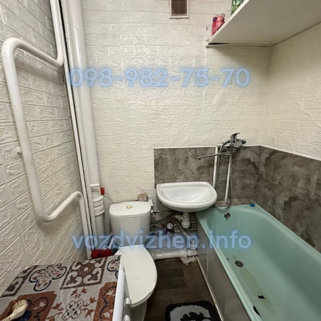 Продаж 1-кімнатної квартири 32 м², Бориспільська вул., 3А