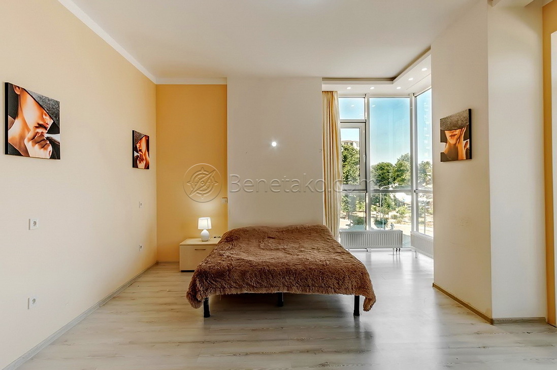 Оренда 3-кімнатної квартири 80 м², Французский бул., 60А