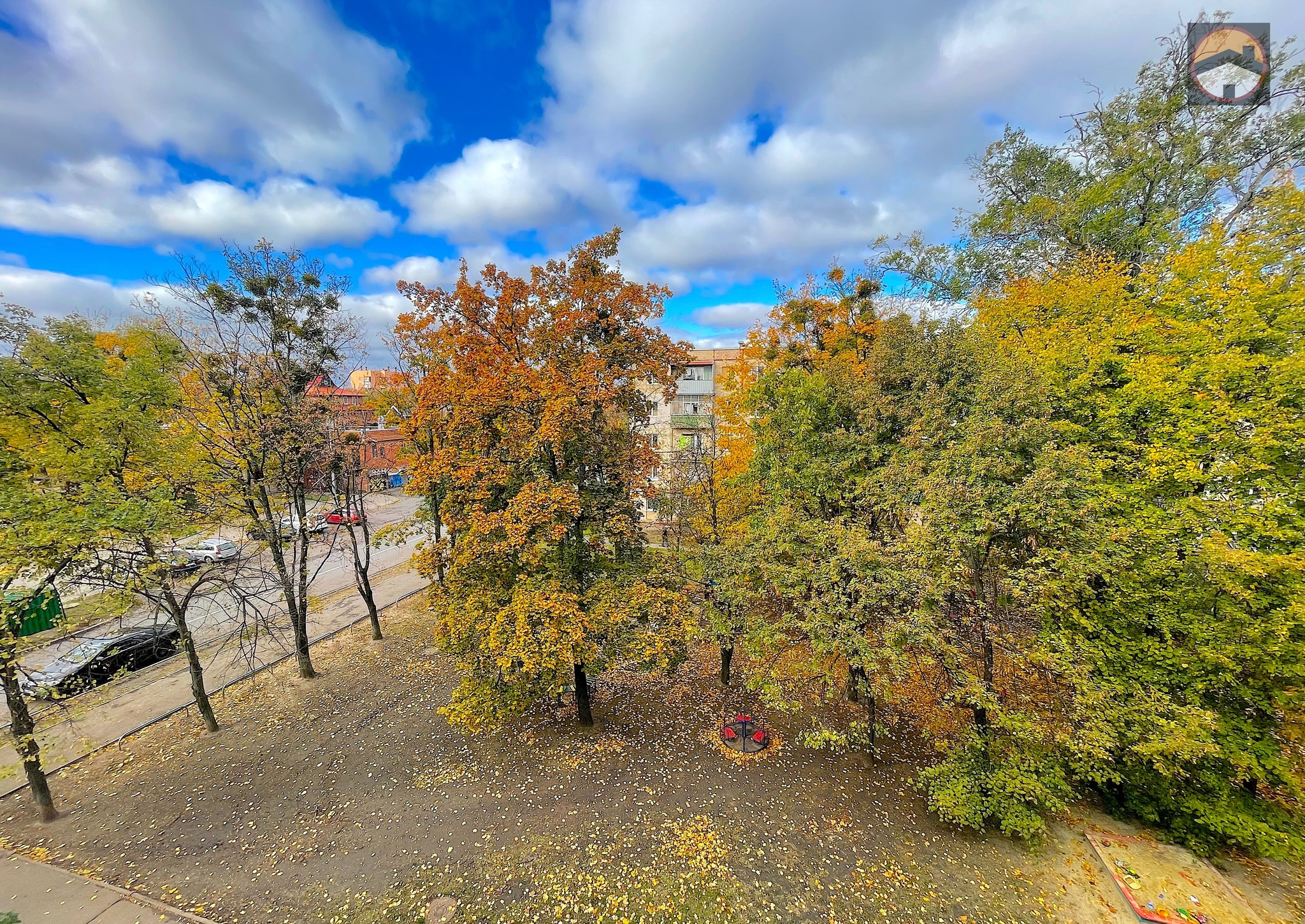 Продажа 2-комнатной квартиры 45 м², Юрьева бул., 9