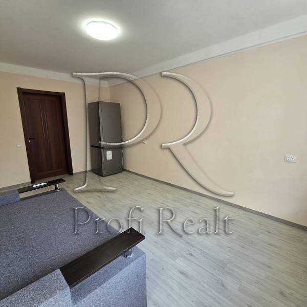 Продажа 2-комнатной квартиры 46 м², Победы просп., 88/2