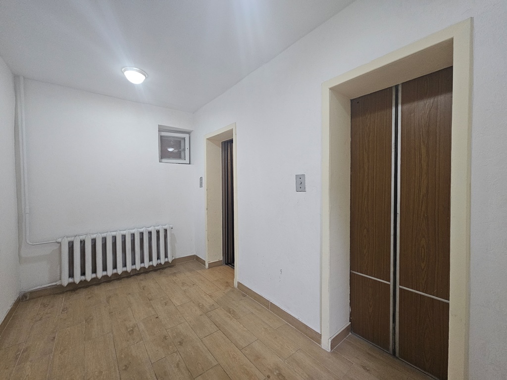 Продаж 2-кімнатної квартири 70 м², Маршала Тимошенка вул., 18