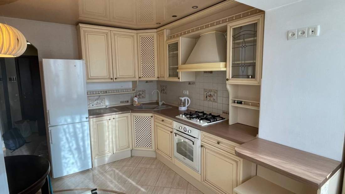 Аренда 1-комнатной квартиры 40 м², Дружбы Народов бул., 10А