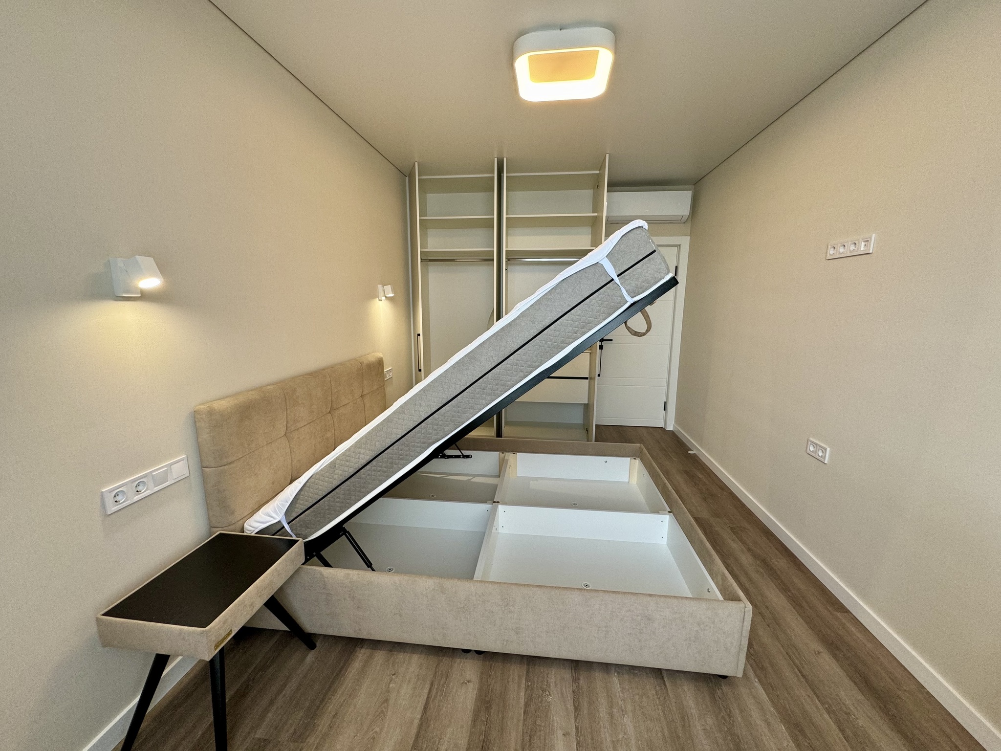 Аренда 1-комнатной квартиры 47 м², Евгения Сверстюка ул.