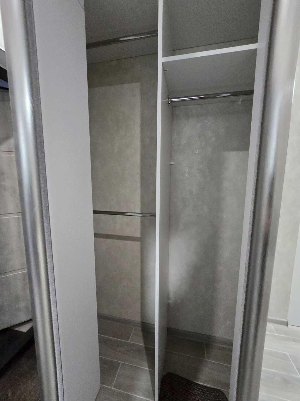 Продаж 1-кімнатної квартири 33 м², Метрологічна вул., 21б
