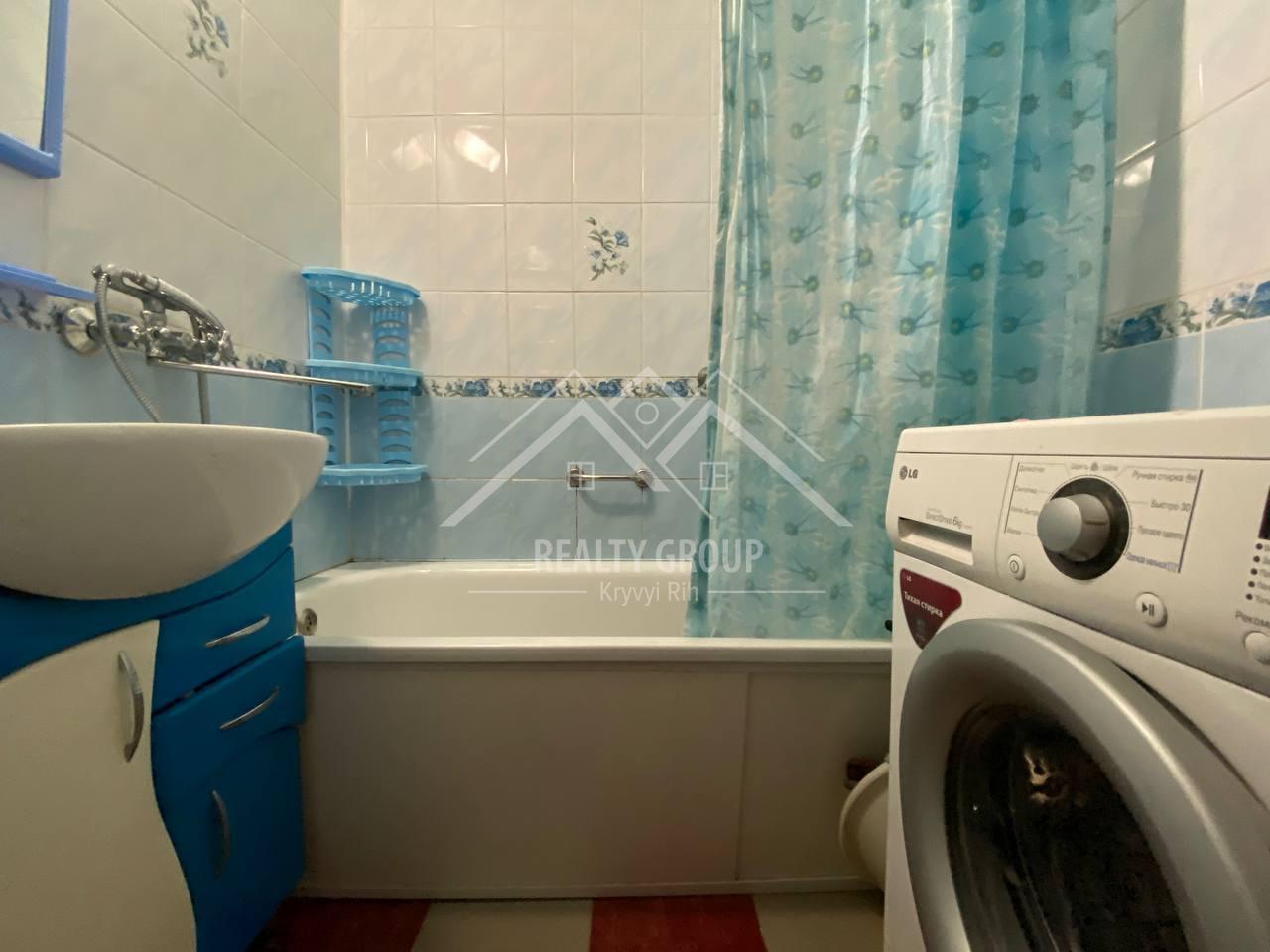 Продажа 3-комнатной квартиры 64 м², Содружества ул.