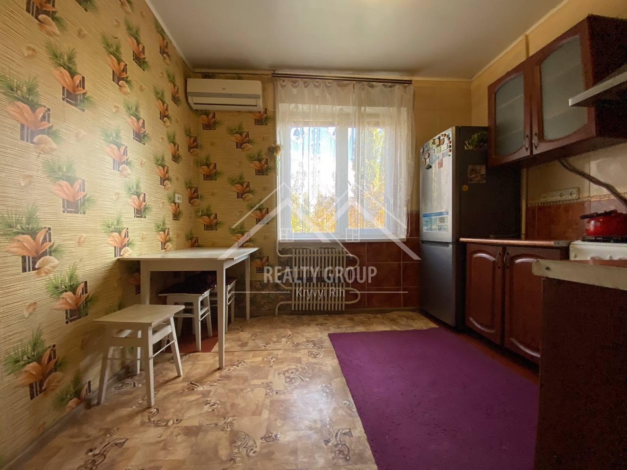 Продажа 3-комнатной квартиры 64 м², Содружества ул.