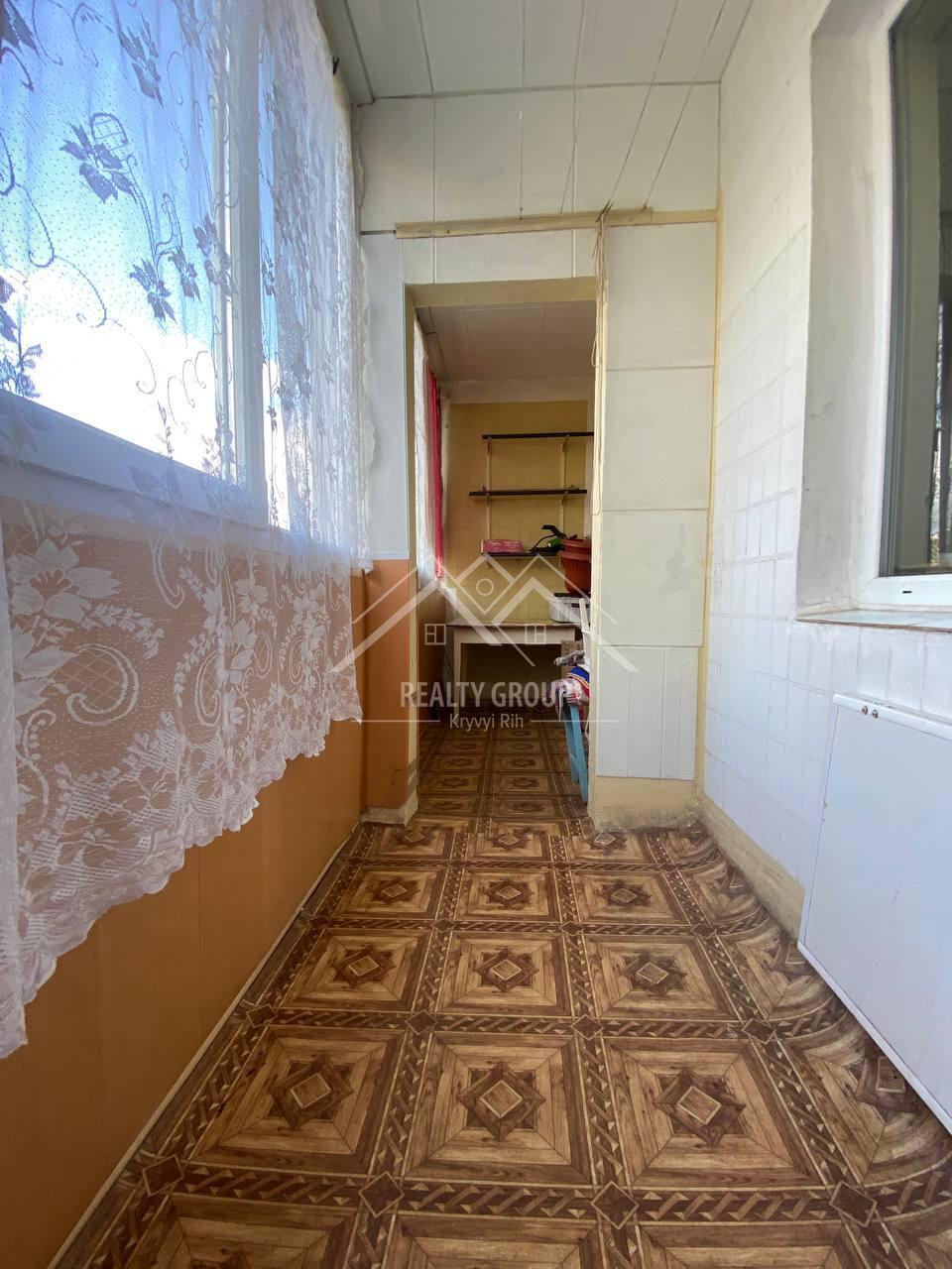 Продажа 3-комнатной квартиры 64 м², Содружества ул.