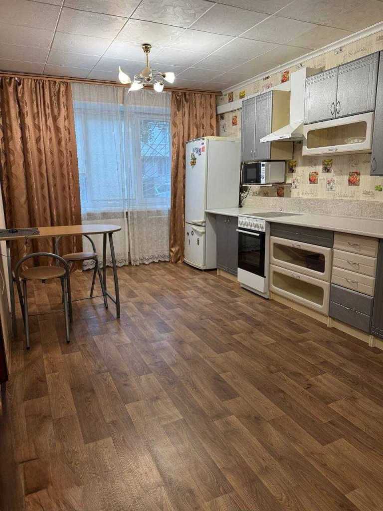 Продаж 1-кімнатної квартири 34.8 м², Сімферопольська вул., 11/1