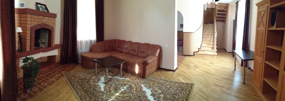 Оренда будинку 150 м², Добрий Шлях вул.