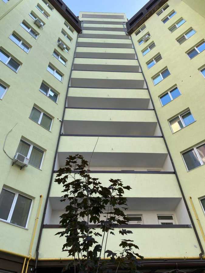 Продажа 2-комнатной квартиры 83 м², 11-я Линия ул., 4