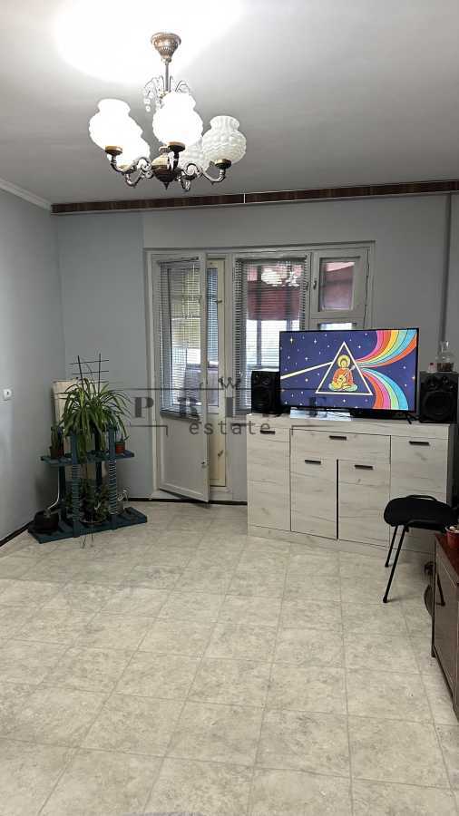 Продажа 3-комнатной квартиры 82 м², Владимира Маяковского просп., 89