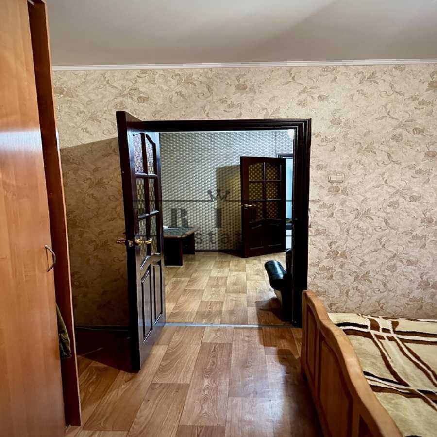 Продажа 3-комнатной квартиры 82 м², Владимира Маяковского просп., 89