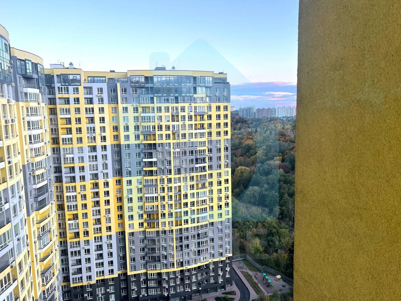 Продаж 2-кімнатної квартири 68 м², Кадетський Гай вул., 10
