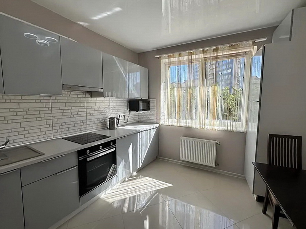 Оренда 3-кімнатної квартири 63 м², Генуэзская вул., 3В