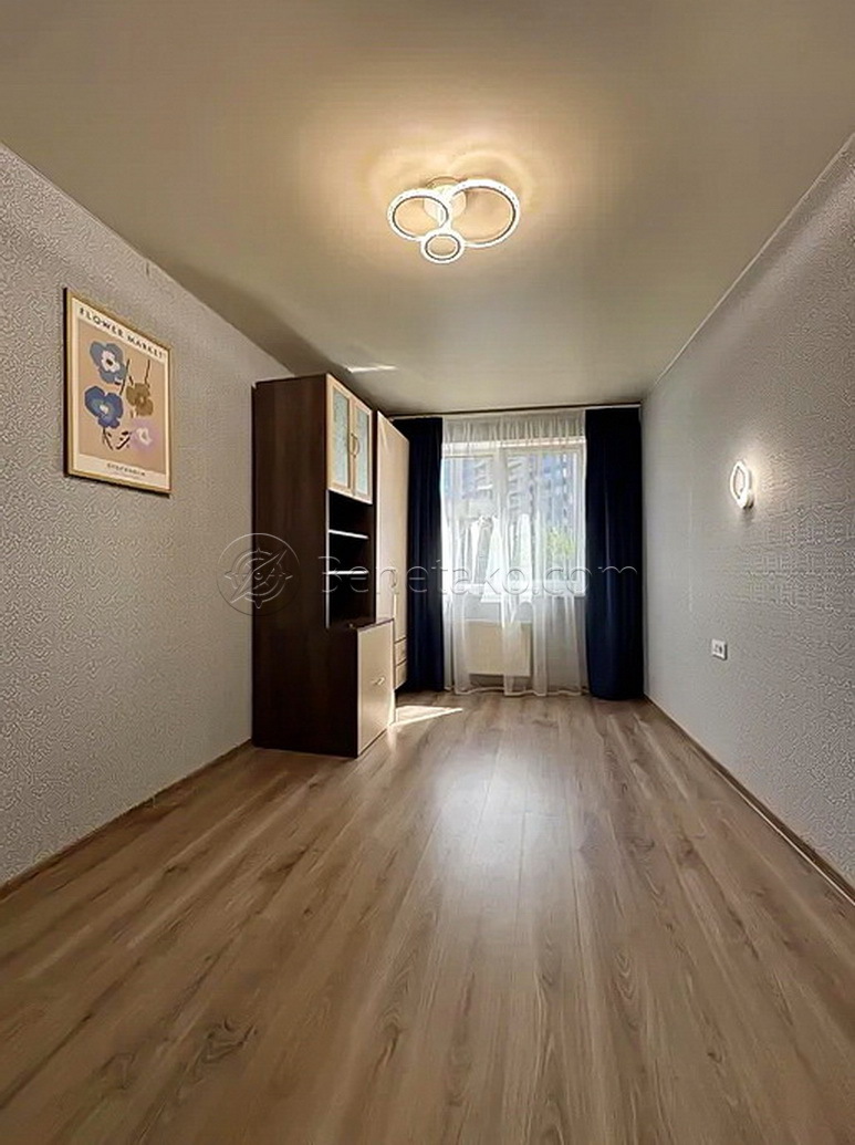 Оренда 3-кімнатної квартири 63 м², Генуэзская вул., 3В