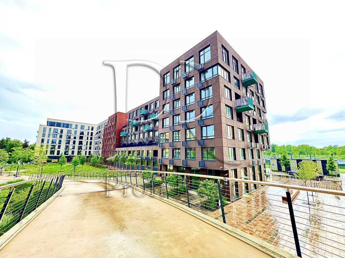 Продажа 1-комнатной квартиры 45 м², Салютная ул., 2
