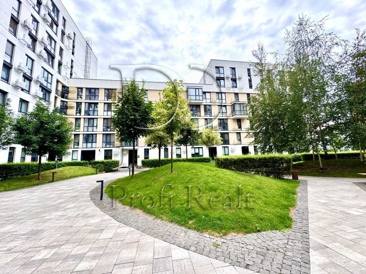 Продажа 1-комнатной квартиры 45 м², Салютная ул., 2