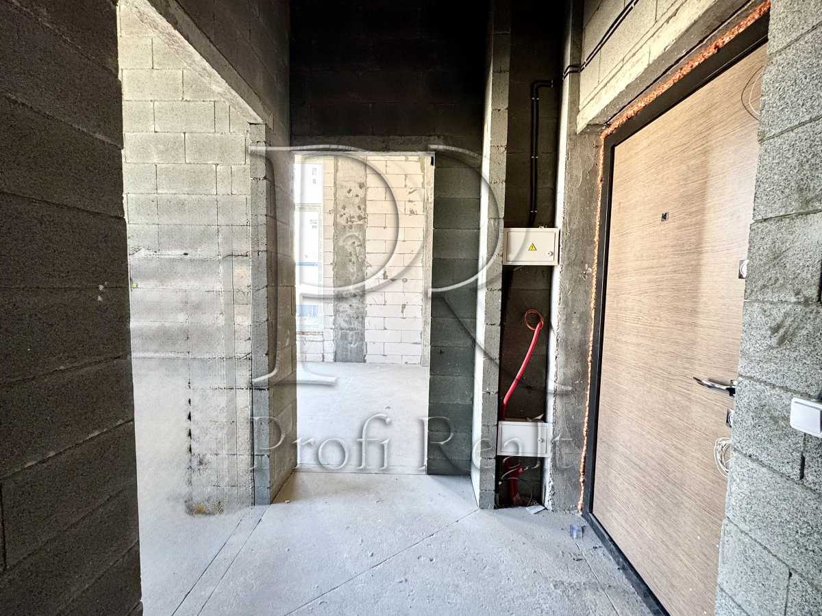 Продажа 1-комнатной квартиры 45 м², Салютная ул., 2