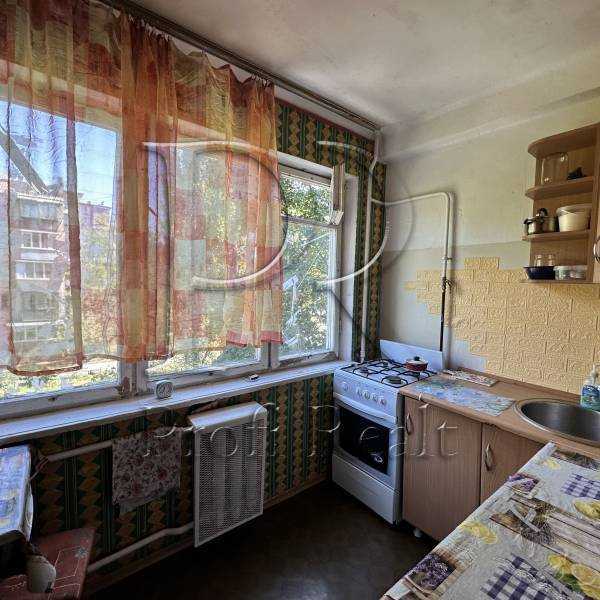 Продажа 1-комнатной квартиры 28 м², Перова бул., 30А