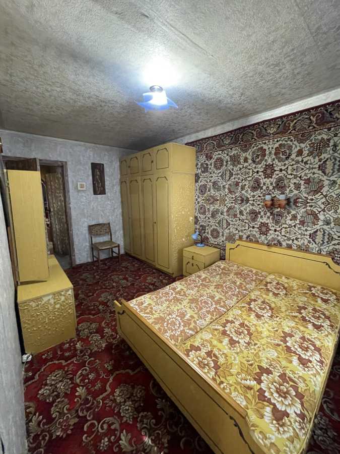Продаж 3-кімнатної квартири 71 м², Героїв просп., 48