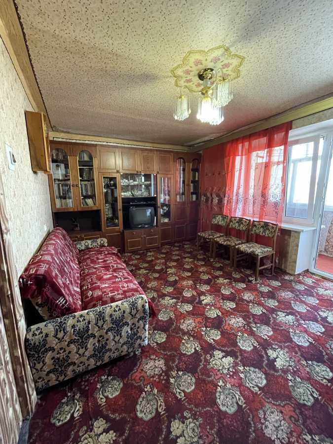 Продаж 3-кімнатної квартири 71 м², Героїв просп., 48