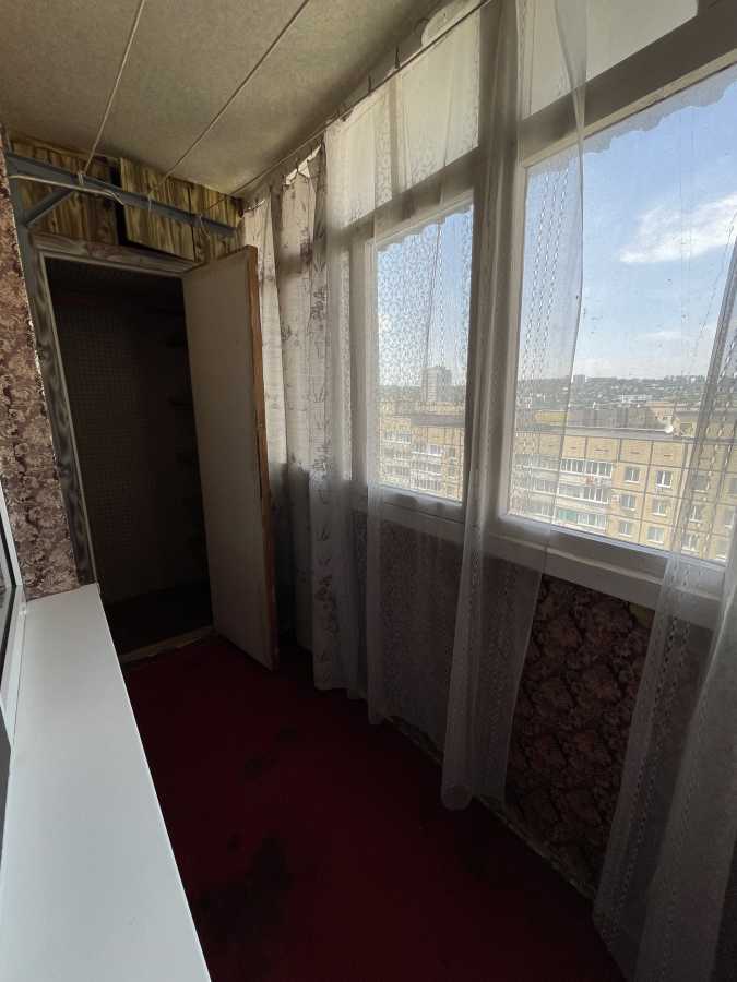 Продаж 3-кімнатної квартири 71 м², Героїв просп., 48