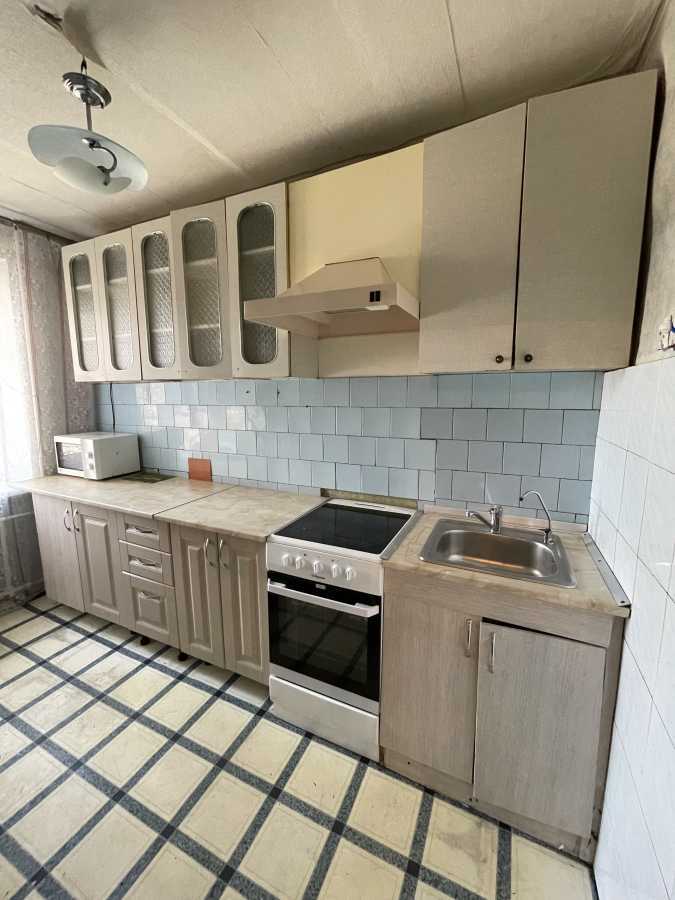 Продаж 3-кімнатної квартири 71 м², Героїв просп., 48