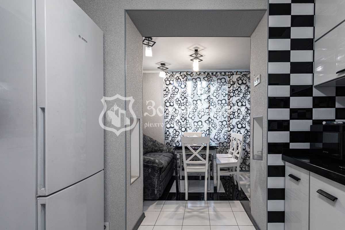 Продаж 3-кімнатної квартири 68.06 м², Михайла Донця вул., Драгоманова, 5