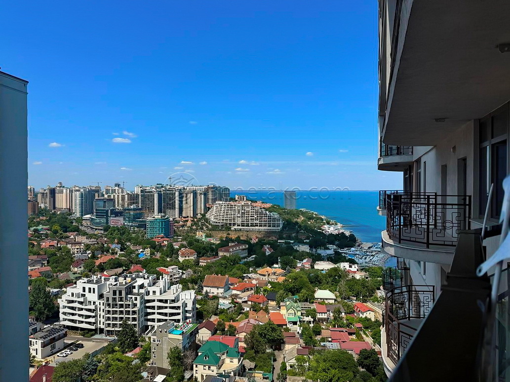 Аренда 4-комнатной квартиры 120 м², Каманина ул., 16А/5