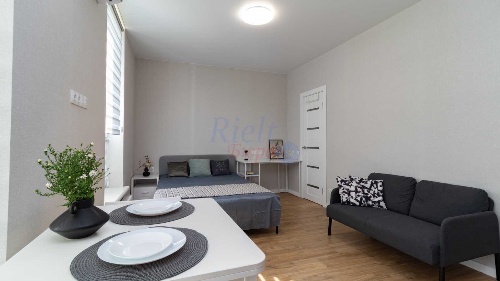 Продаж 1-кімнатної квартири 38 м², Берестейский, 67Б