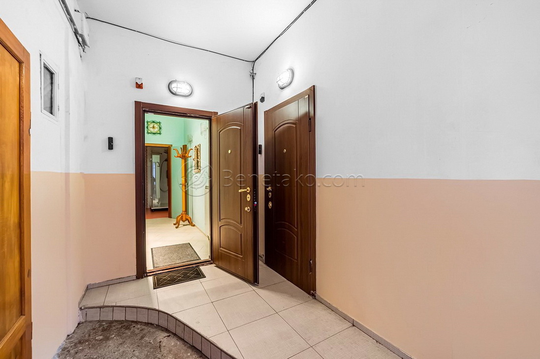 Аренда 4-комнатной квартиры 130 м², Дерибасовская ул., 17