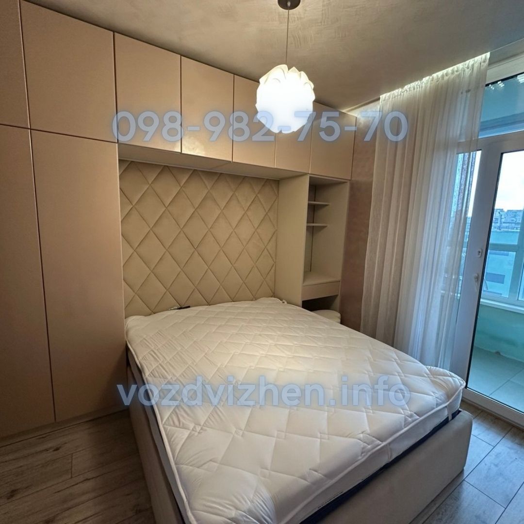 Продаж 2-кімнатної квартири 52.5 м², Соборності просп., 17 К2