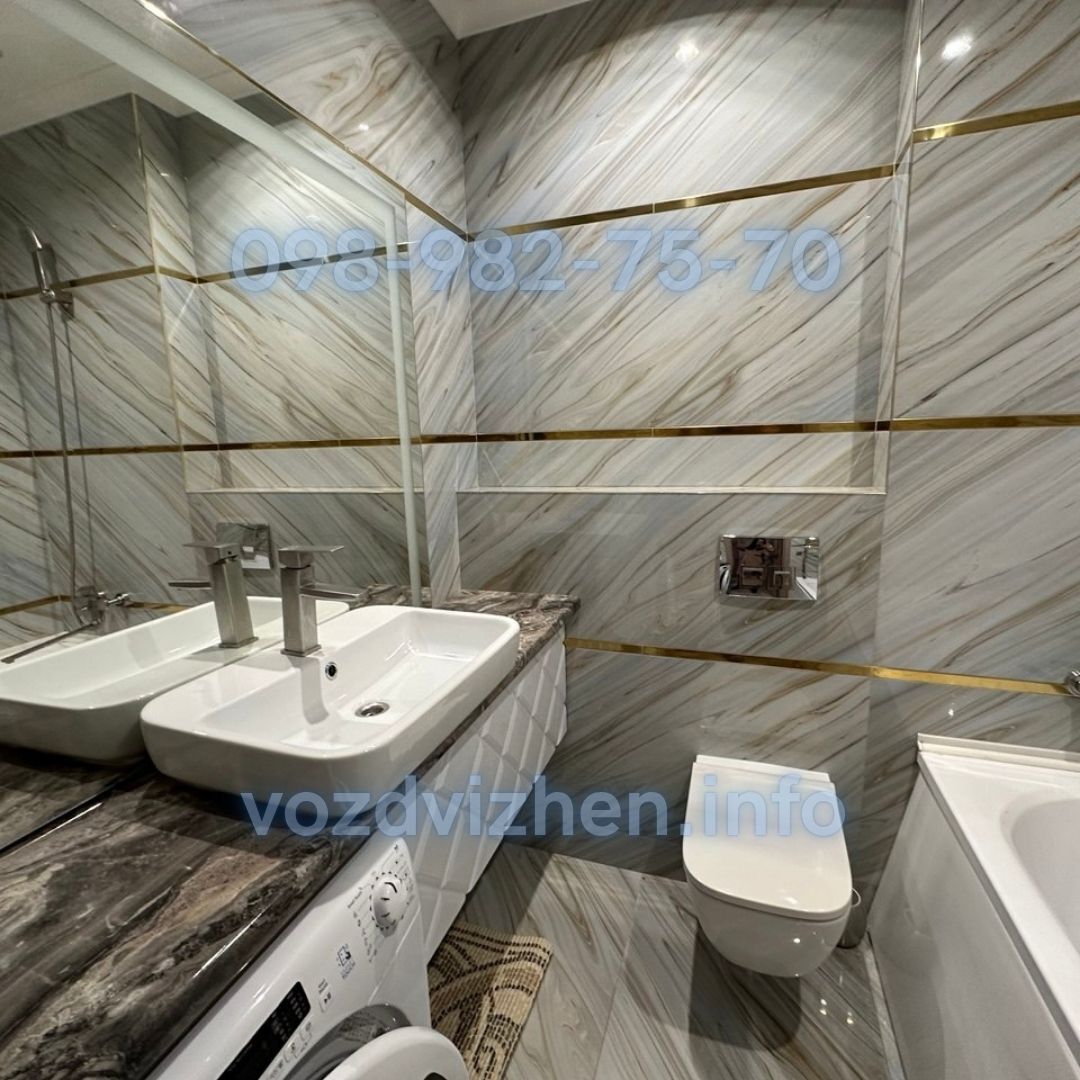 Продаж 2-кімнатної квартири 52.5 м², Соборності просп., 17 К2