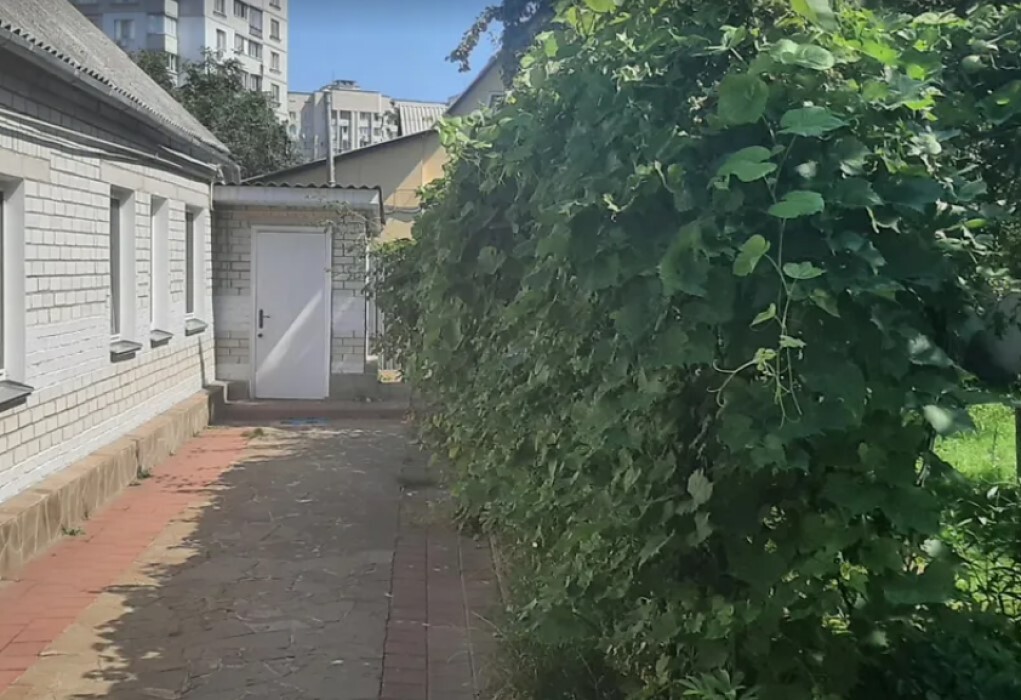 Продаж ділянки під індивідуальне житлове будівництво 10 соток, Осіння вул.