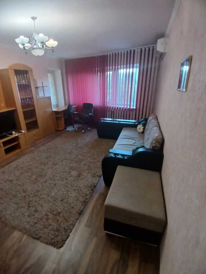 Оренда 1-кімнатної квартири 53 м², Верховної Ради бул., 14Б