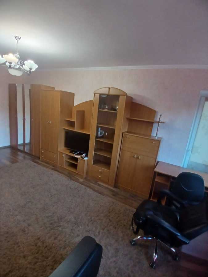 Оренда 1-кімнатної квартири 53 м², Верховної Ради бул., 14Б