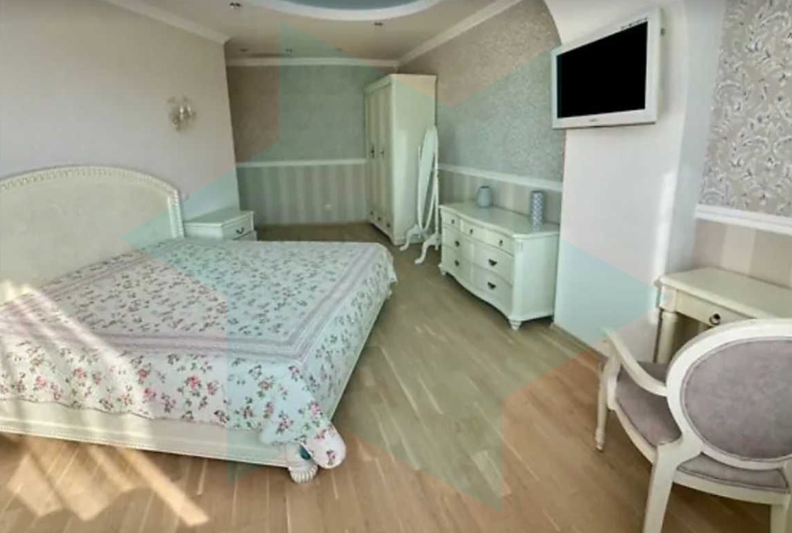 Продаж 1-кімнатної квартири 65 м², Глінки вул., 2