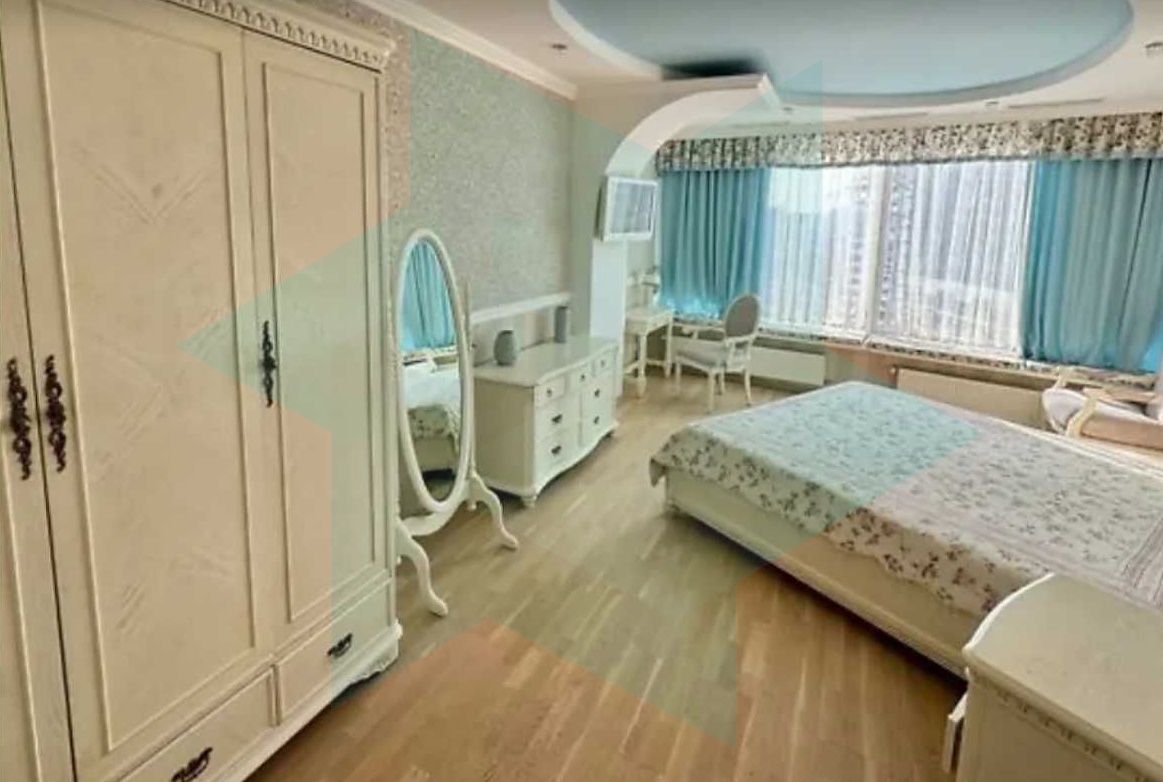 Продаж 1-кімнатної квартири 65 м², Глінки вул., 2