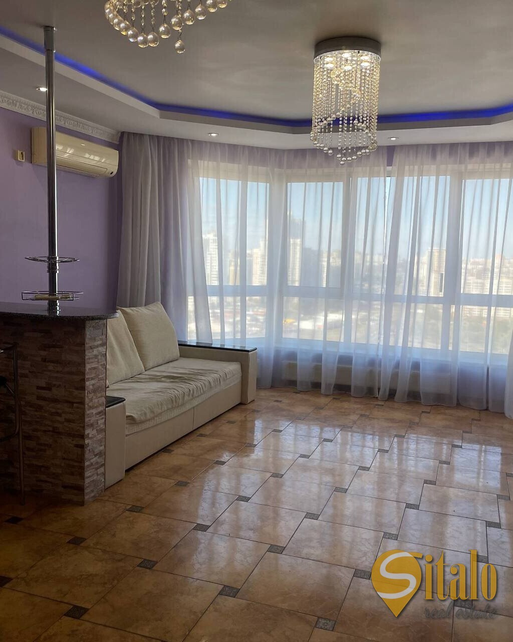 Продаж 3-кімнатної квартири 126 м², Олександра Мішуги вул., 12