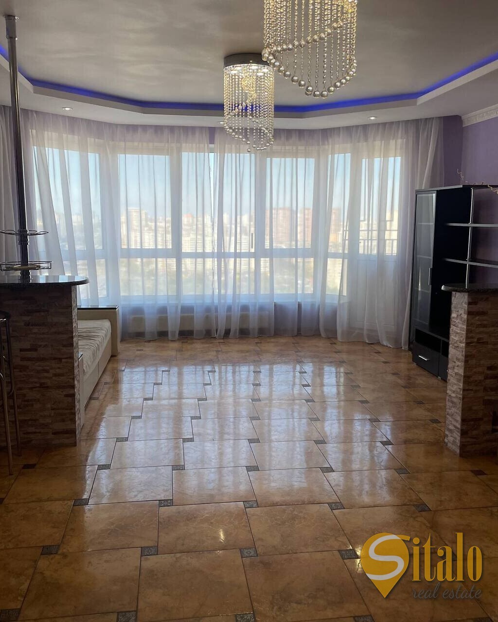 Продаж 3-кімнатної квартири 126 м², Олександра Мішуги вул., 12