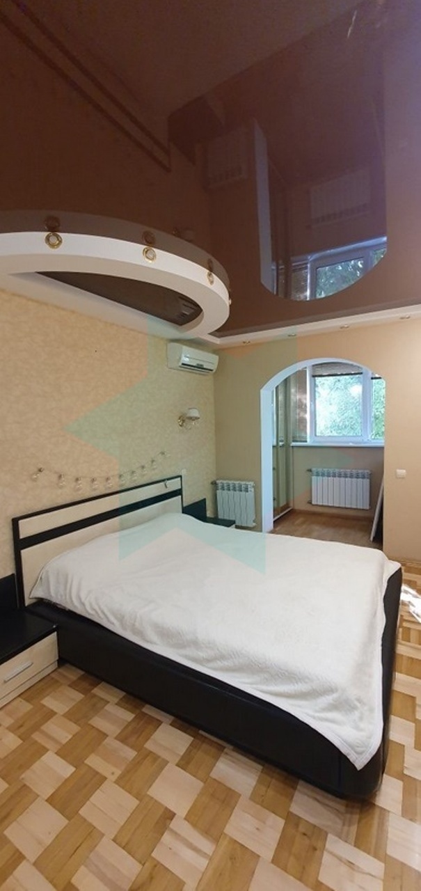 Продаж 3-кімнатної квартири 85 м², Робітнича вул.