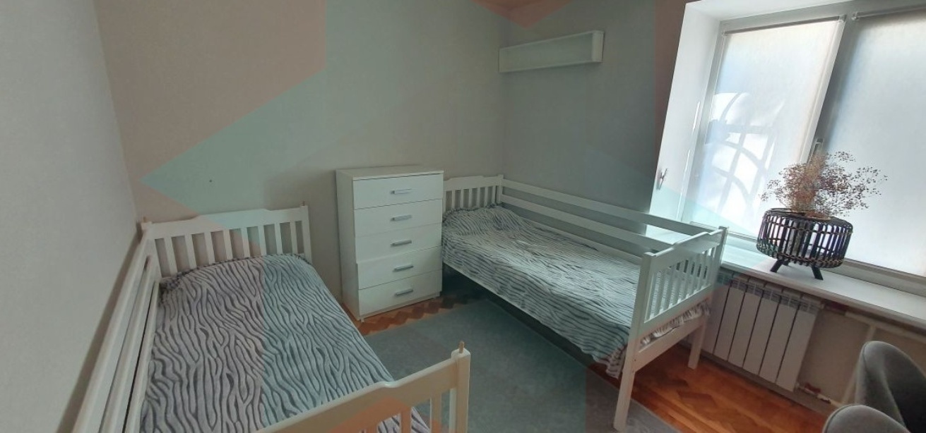 Продаж 3-кімнатної квартири 85 м², Робітнича вул.