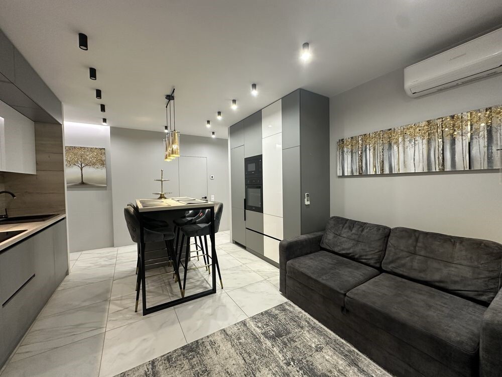 Продаж 2-кімнатної квартири 83 м², Мандриківська вул., 51М