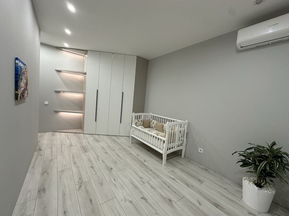 Продаж 2-кімнатної квартири 83 м², Мандриківська вул., 51М