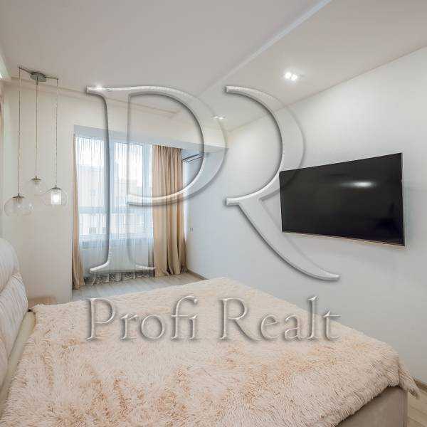 Продаж 3-кімнатної квартири 92 м², Жулянська вул., 1В