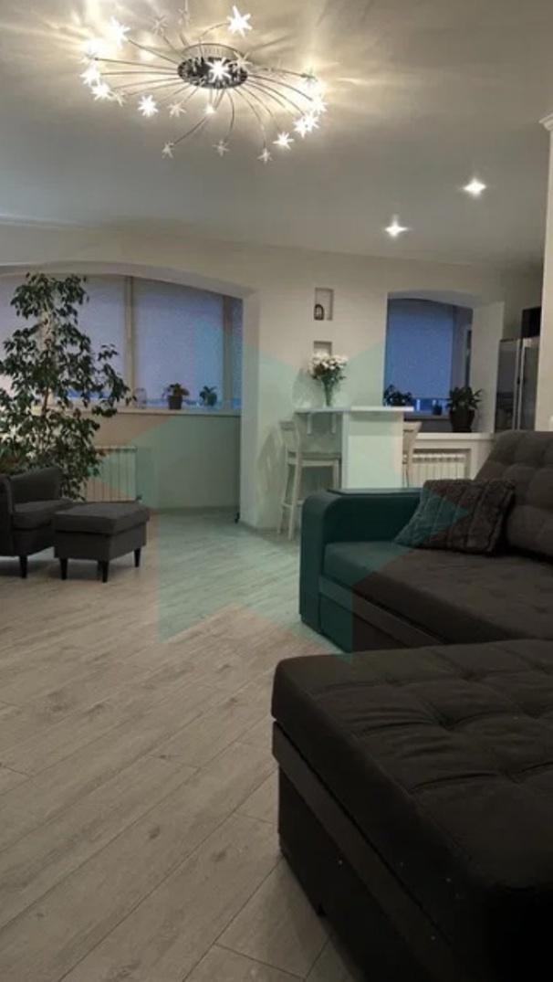 Продаж 2-кімнатної квартири 72 м², Робітнича вул., 77