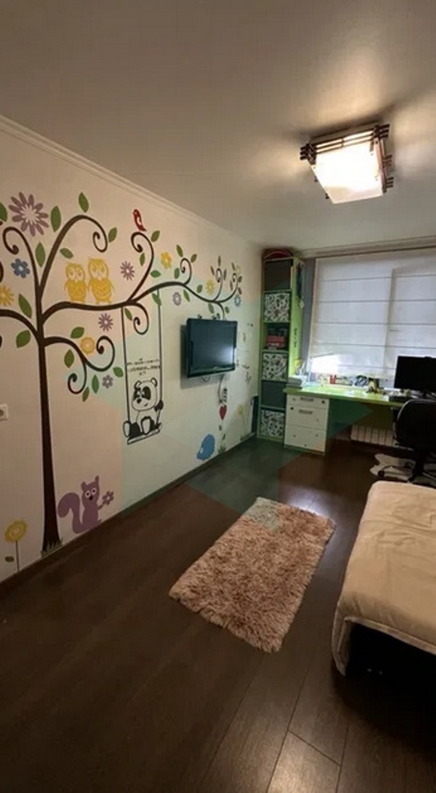 Продаж 2-кімнатної квартири 72 м², Робітнича вул., 77